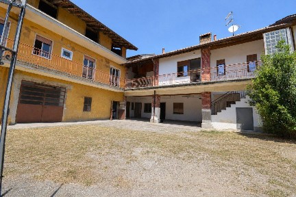 Vedano Olona, Via G. Matteotti, 25