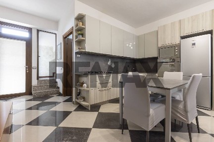 Samarate, via Padre Daniele, 27