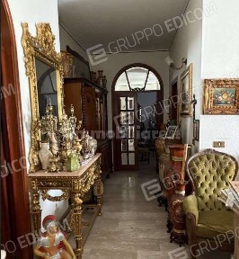 Margherita di Savoia, Via adige, 18
