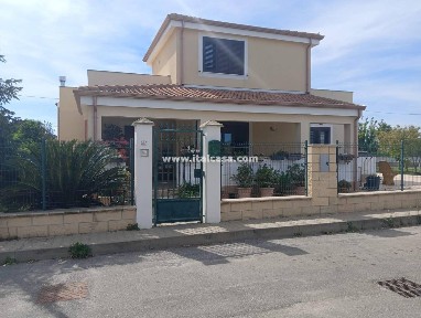 Villa unifamiliare via dei gelsomini, Zona Capo Rizzuto, Apriglianello, Papanice, Crotone