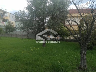 Villa plurifamiliare, da ristrutturare, 350 m², Zona Capo Rizzuto, Apriglianello, Papanice, Crotone