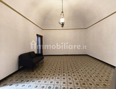 Trani, Via Arcangelo Prologo, 6