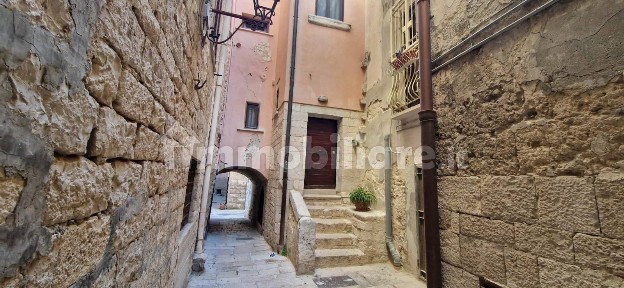 Bilocale Vico San Donato 14, Trani