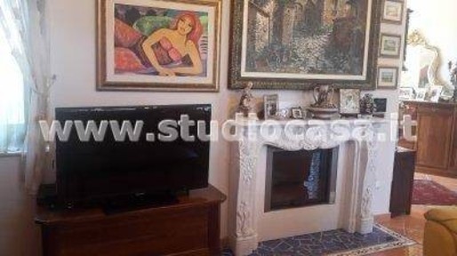 Villa unifamiliare, buono stato, 190 m², Lungomare, Capocolonna, Crotone