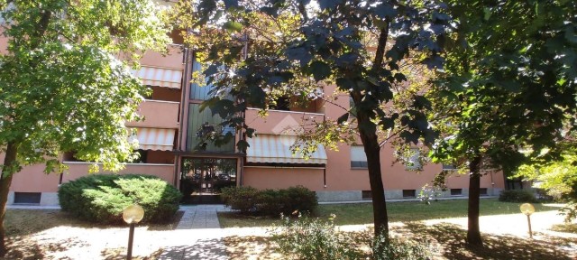 Trilocale via padre luigi rosa 44, Centro, Lonate Pozzolo
