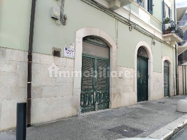 Trilocale via De Cuneo, Trani