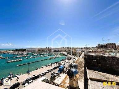 Bilocale buono stato, su più livelli, Trani