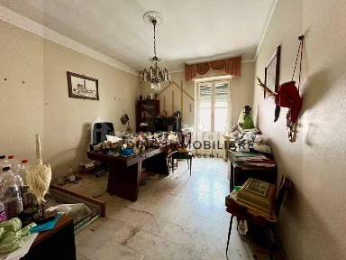 Quadrilocale da ristrutturare, primo piano, Trani