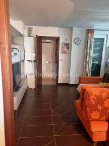 Appartamento buono stato, su più livelli, Bisceglie
