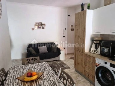 Trilocale ottimo stato, quarto piano, Bisceglie