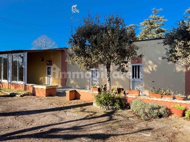 Villa unifamiliare, da ristrutturare, 72 m², Putignano