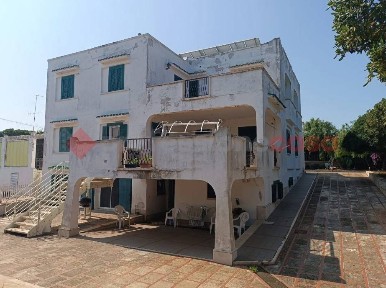Bari, Torre a Mare, VIA Morelli e Silvati, 28