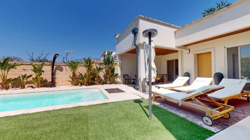 Villa unifamiliare Strada Statale 16 Sud-Complanare Ovest 96, Torre a Mare, Bari