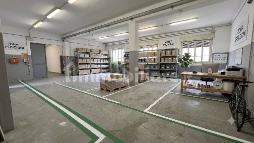Magazzino - Deposito in Vendita