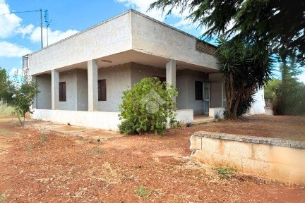 Putignano, Via SP58, 33