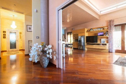 Villa unifamiliare via Giuseppe Lacalandra 18, Centro, Conversano