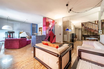 Locorotondo, Via Alessandro Manzoni, 24