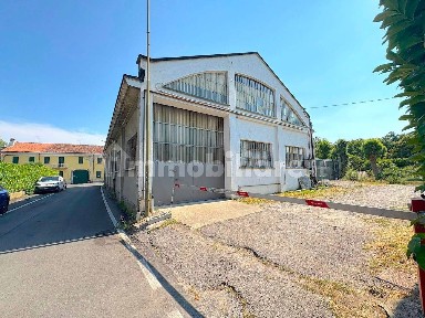 Magazzino - Deposito in Vendita