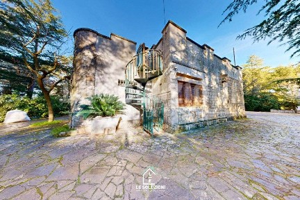 Castellana Grotte, Strada Comunale Genna, 49