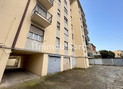 Seregno, Lazzaretto, Via Macallè, 40