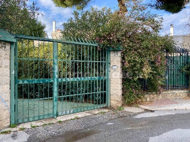 Bari, Palese, Viale del Pino, 14