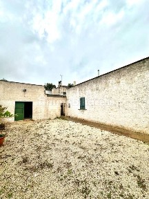 Villa plurifamiliare Contrada Lamie Olimpie, Locorotondo