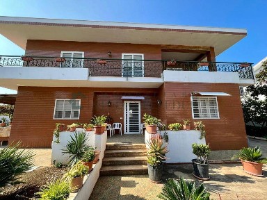 Villa bifamiliare Prima traversa Strada Detta della Marina 27c, San Giorgio, Bari