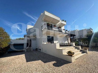Villa unifamiliare via Nazionale, Palese, Bari