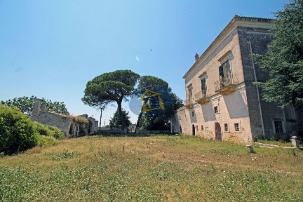 Gioia del Colle, Via La Villa