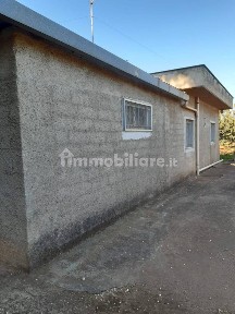Villa unifamiliare Comunale della Difesa, Turi