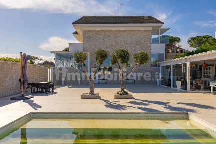 Villa unifamiliare via Stefano Felis 32, Santo Spirito, Bari