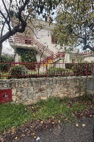 Villa unifamiliare piazza Luigi Pirandello, Centro, Alberobello