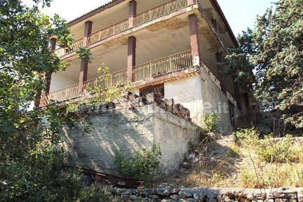 Villa unifamiliare, da ristrutturare, 400 m², Borgo Parco La Vecchia, Cassano delle Murge