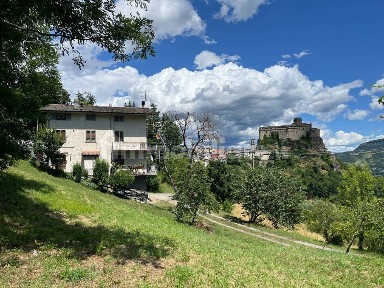Bardi, Via Roma, 46