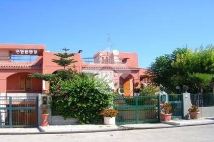Bari, Torre a Mare, Strada dello Schiamante, 3
