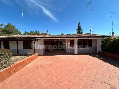 Villa unifamiliare Contrada Fraddiavolo 76, Cassano delle Murge