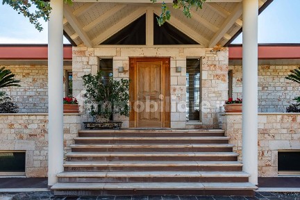 Villa unifamiliare via San Giacomo 13, Centro, Conversano