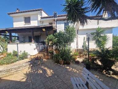 Villa unifamiliare Strada Provinciale Turi alla Putignano-Sammichele 69, Turi