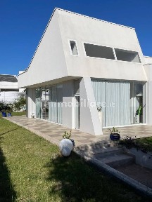 Villa unifamiliare Strada Comunale De Nigris, Polignano a Mare
