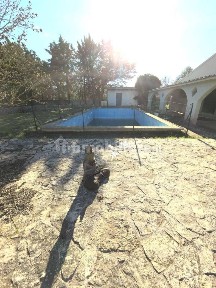 Villa unifamiliare, da ristrutturare, 105 m², Santeramo in Colle
