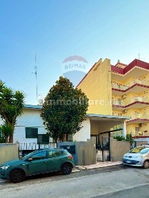 Triggiano, via della fontana, 5-7