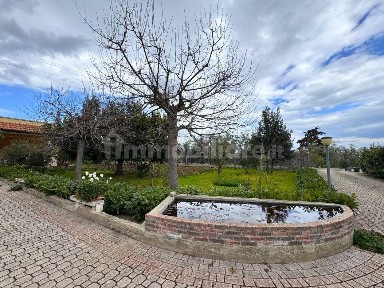Villa unifamiliare Strada Comunale Camarelle, Terlizzi