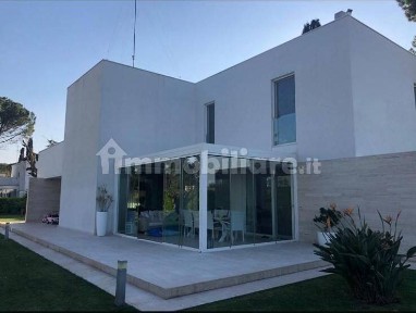 Villa unifamiliare via Bitritto 131, Carbonara di Bari, Bari