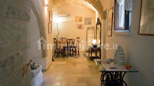 Villa unifamiliare via Duomo, 3, Centro, Mola di Bari