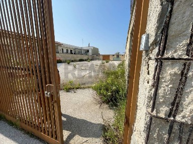 Bari, Ceglie del Campo, Via Corticelli, 52