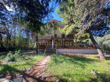 Villa unifamiliare Strada Circonvallazione - Strada Santa Caterina 24, Carbonara di Bari, Bari