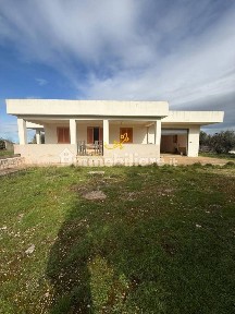 Villa unifamiliare Strada Contrada Romanelli, Monopoli