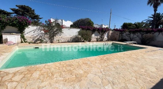 Villa unifamiliare Strada Comunale del Duca, Mola di Bari
