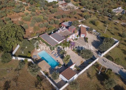 Villa plurifamiliare Contrada San Bartolomeo, San Bartolomeo, Monopoli