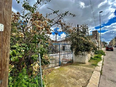 Villa unifamiliare via Monsignor Laera, Acquaviva delle Fonti